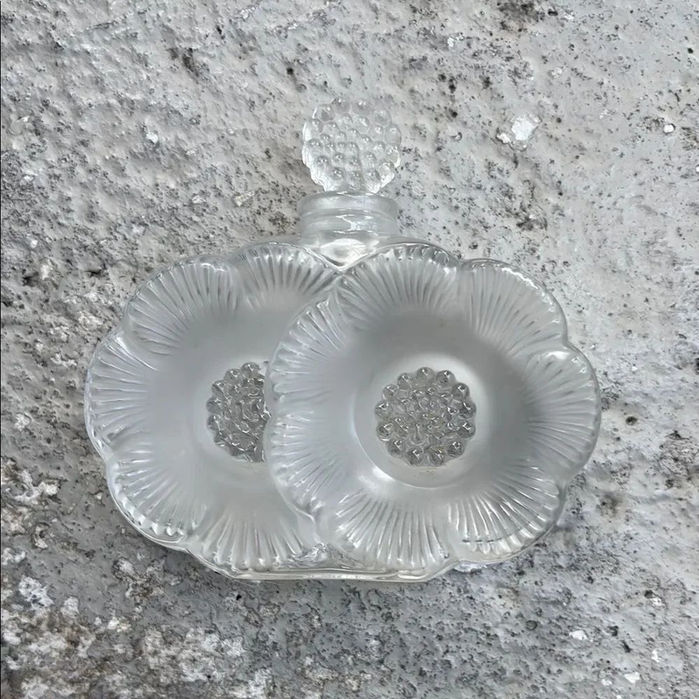 Vintage Lalique Deux Fleurs perfume bottle